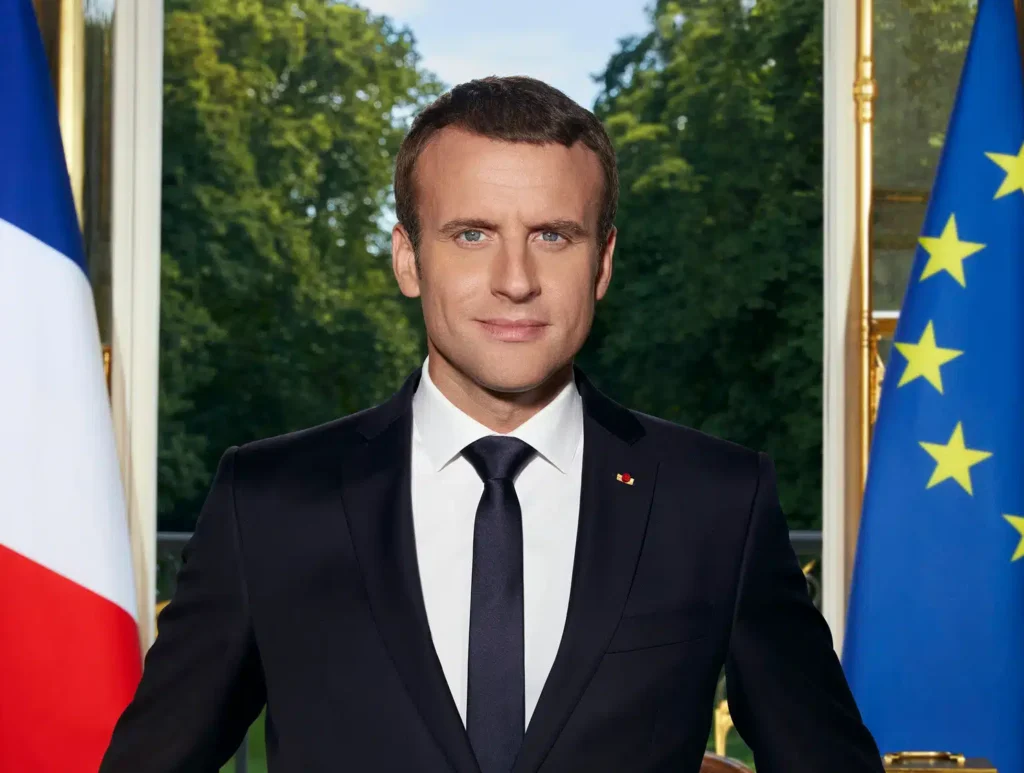 Francouzský prezident Macron se po schůzce evropských lídrů spojil s Trumpem a Zelenským